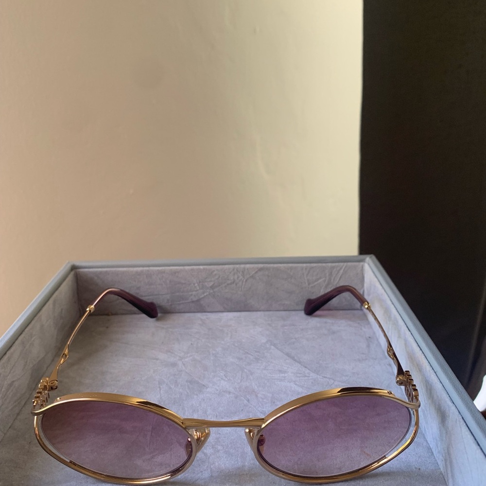 Miu Miu logo sunglasses - Picture 6 of 11